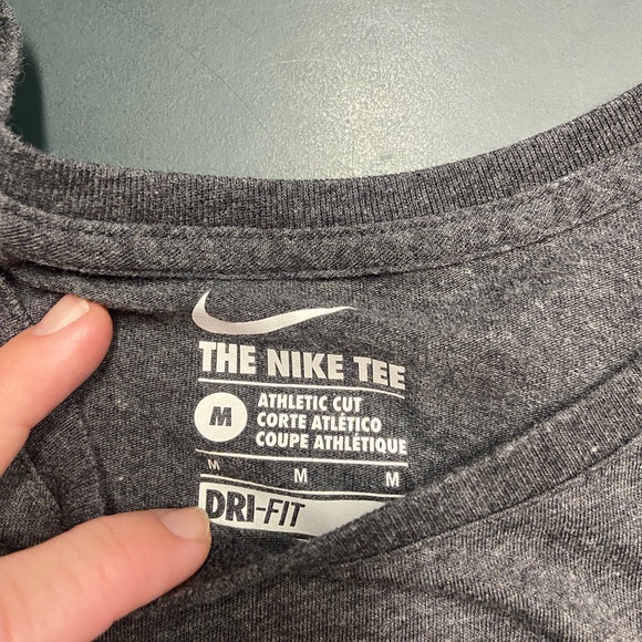 Nike infinity running shirt. Size medium - Picture 3 of 3